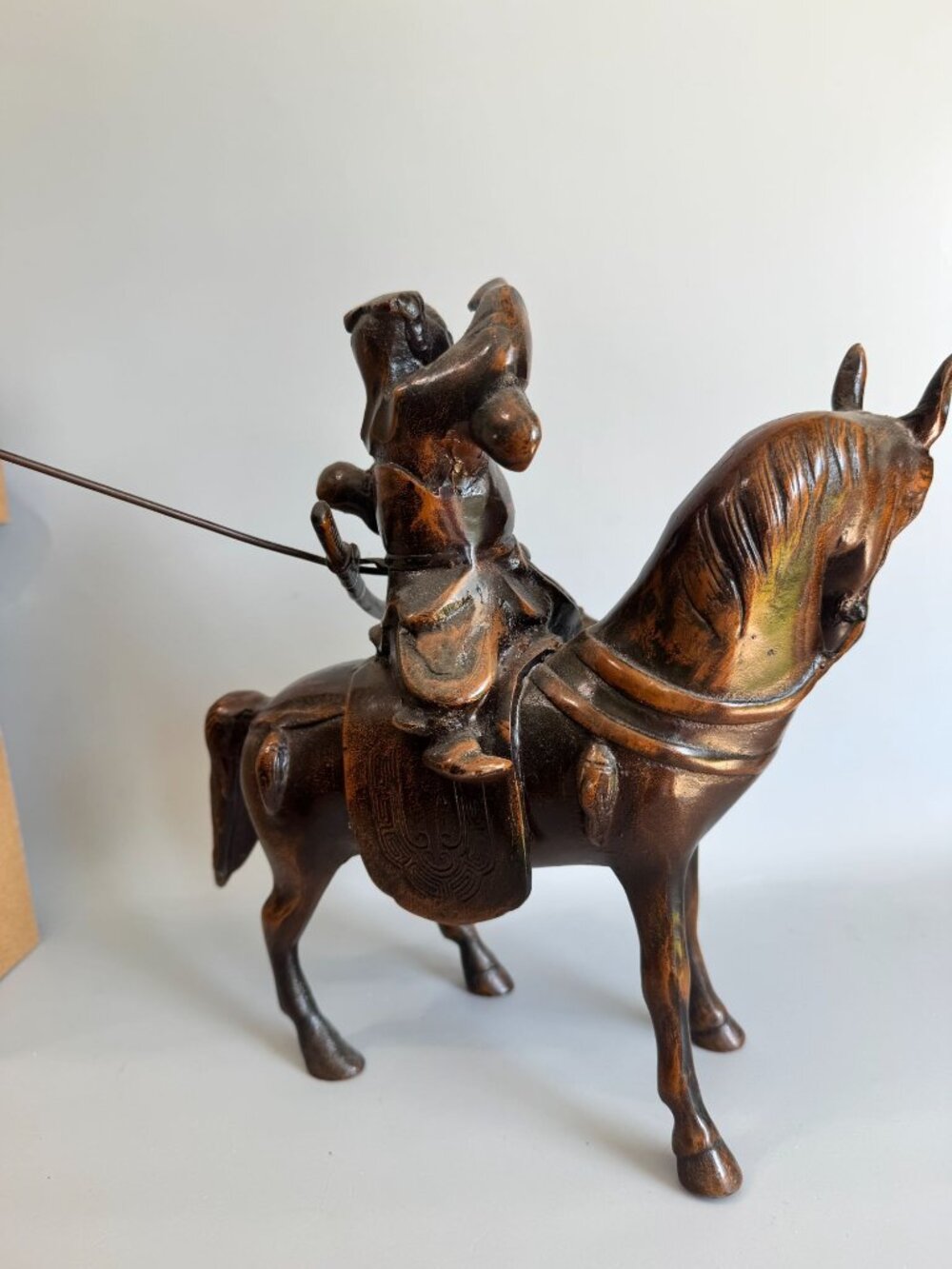 Antique Chinese Guan Yu Kwan Kung Cast Iron Bronze Finish Statue on Horse 10" - Picture 11 of 16
